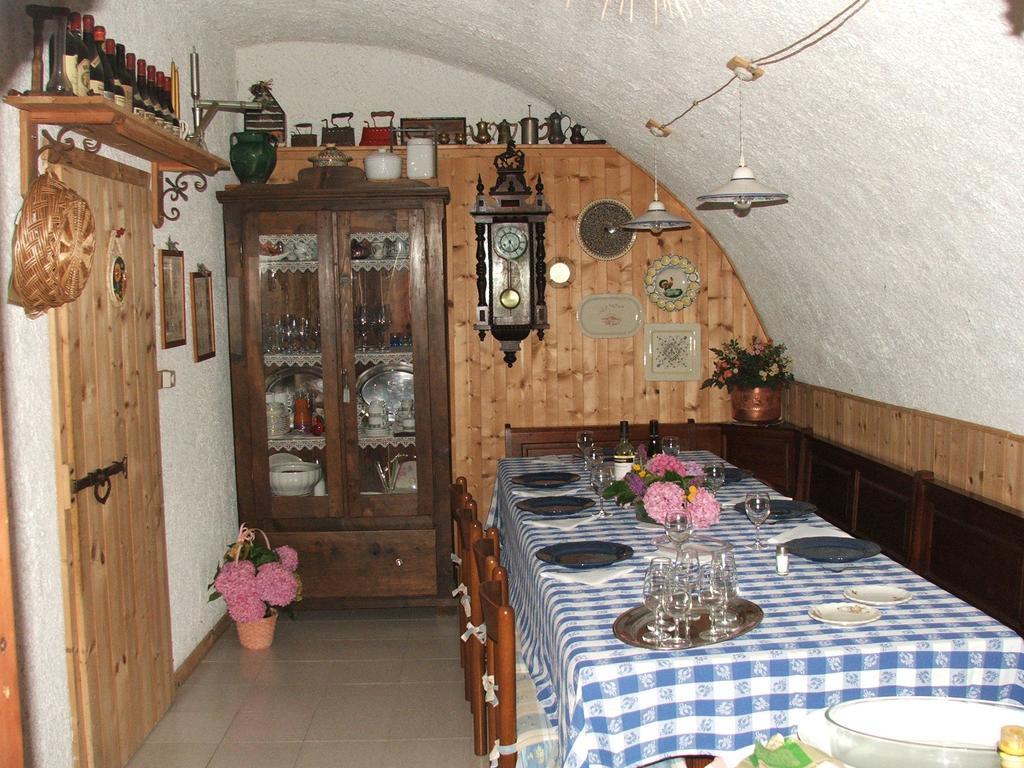 Antica Casa Ortensia Ρίβα ντελ Γκάρντα Δωμάτιο φωτογραφία